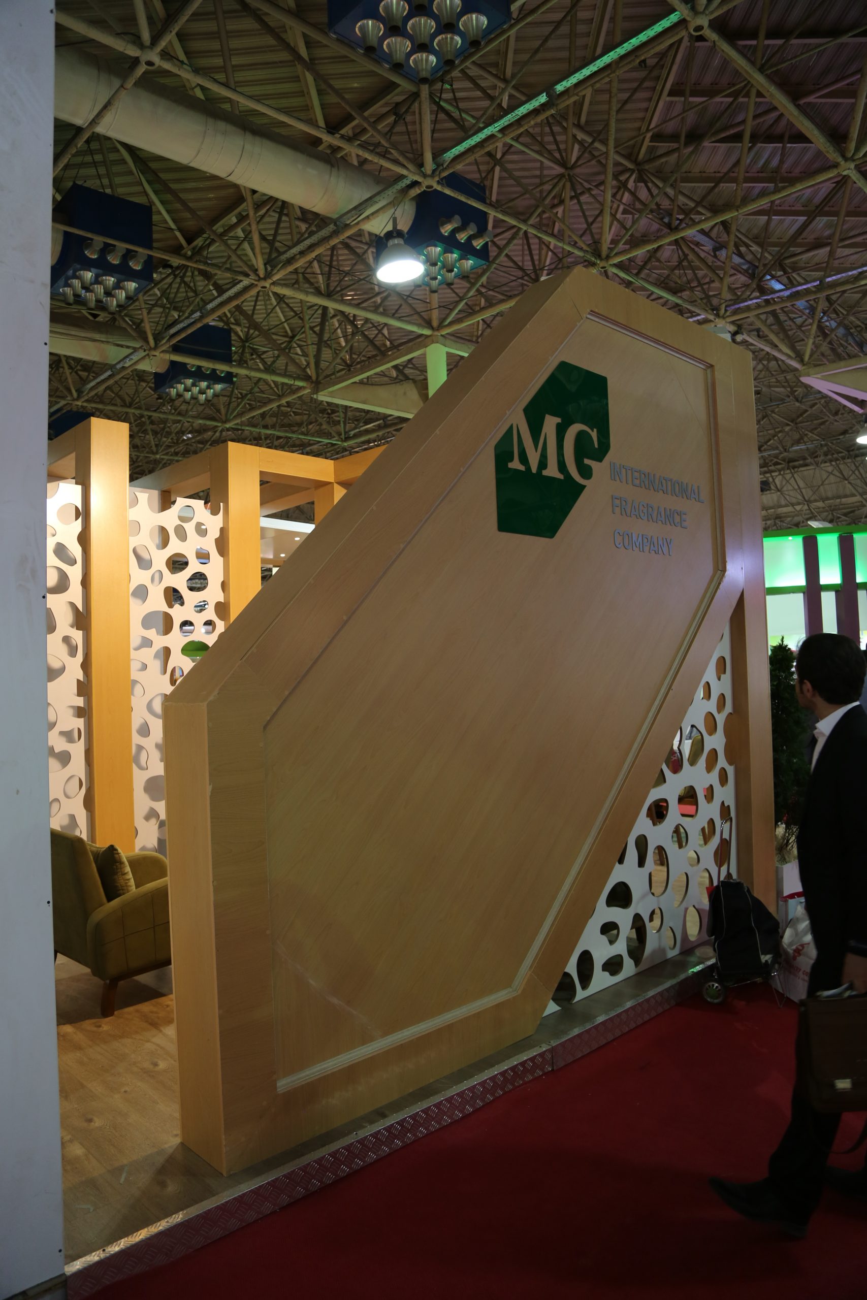 طراحی و ساخت غرفه شرکت شوبات در نمایشگاه ایران بیوتی